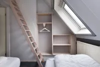 Bungalow Near de Alde Feanen Reserve Hotels in Earnewald