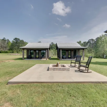 Modern Kennard Cabin w/ 3 Casitas - Walk to Pond!