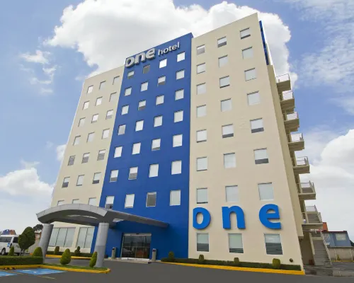 One Toluca Aeropuerto Hotels in Toluca