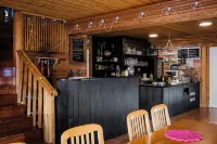 Valkeisen Loma - bar