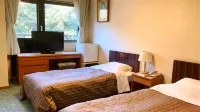 Itoen Hotel Atagawa - con vistas a la montaña