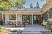 Casa la Paloma - Steps from the Sonoma Plaza with Pool and Spa - Pool