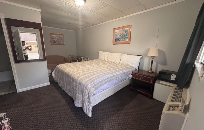 Economy Inn