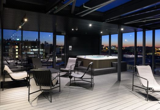 홀리데이 인 헬싱키 - 엑스포