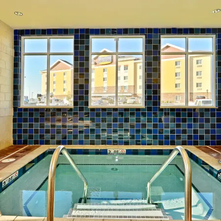 Holiday Inn Express & Suites WILLISTON by IHG