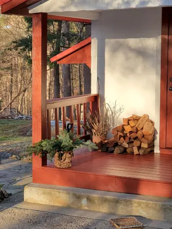 Charming Artist's Retreat