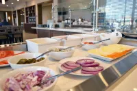 Staybridge Suites Red Deer North by IHG - พร้อมอาหารเช้า