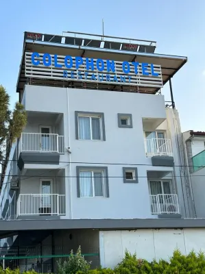 Colophon Beach - 3 Sao