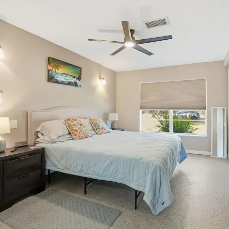 King's Bay Point Retreat - Water View