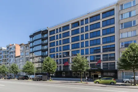 Leonardo Hotel Antwerp the Plaza Отели в г. Антверпен