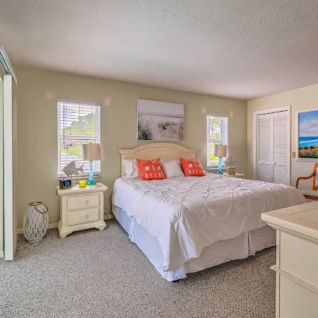 Waterfront Home w/ Dock, Kayaks, Pool + More!