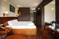 Hotel Jc Grand - Ostelli