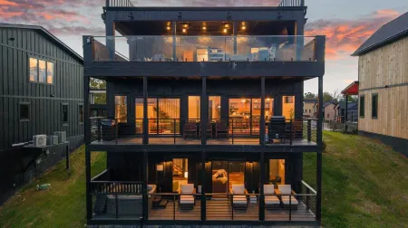 The Back Nine Retreat by AvantStay Private Golf Sim, Firepit & Mountain Views Near Dollywood