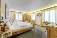 Poschiavo Suisse Hotel & Traditional Fondue Stube