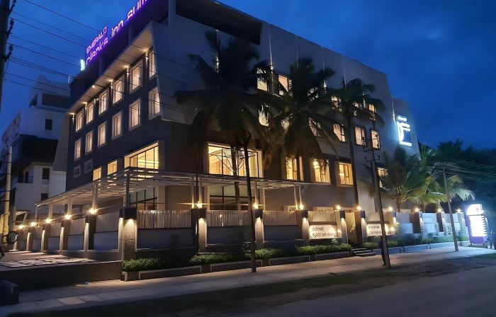 Emerald Clarks Inn Suites