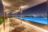 Accra Luxury Apartments @ The Lennox - Pools