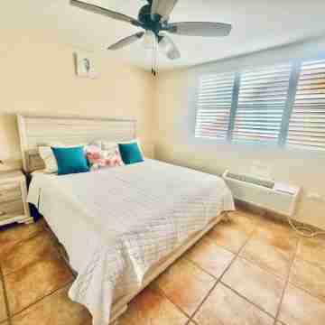 PALMA VISTA BEACHFRONT 3-bedroom Apartment with AC and WiFi in lovely Fajardo Rooms