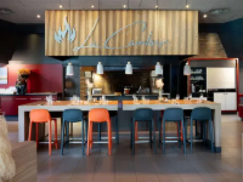 宜必思阿爾卡雄拉特斯特酒店