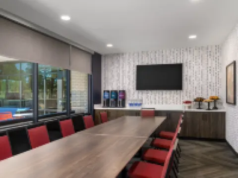 ホーム2 スイーツ バイ ヒルトン フラッグスタッフ フラッグスタッフのホテル