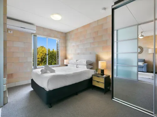 Sleek Apartment with Pool and Rooftop Terrace