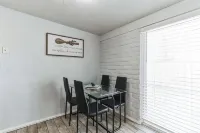 Family-Friendly Desert Oasis 5 Bedroom Home by RedAwning