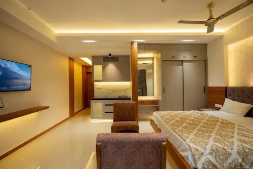 Onlystay DLF My Pad Gomti Nagar Suites - balcony