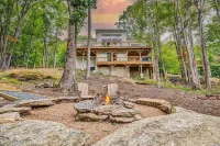 Hot Tub • Mountain Views • Firepit • Dog Friendly