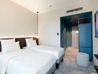 Novotel Hamburg Central Station - 4-Star