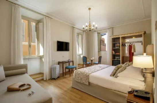 Hotel Della Torre Argentina テアトロ・アルジェンティーナ周辺のホテル