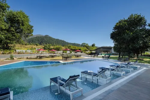 Vandhara Sarovar Premiere Jim Corbett - Mountain view