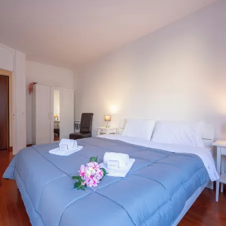 Sunlight - 150m from the Lake - Happy Rentals
