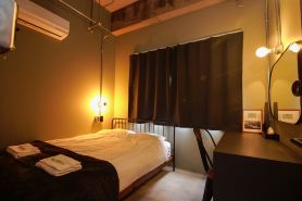 Red Submarine - Hostel