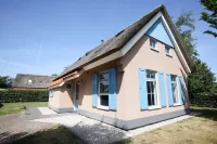 Traditional Villa with Dishwasher on Texel Near the Sea - Pet friendly