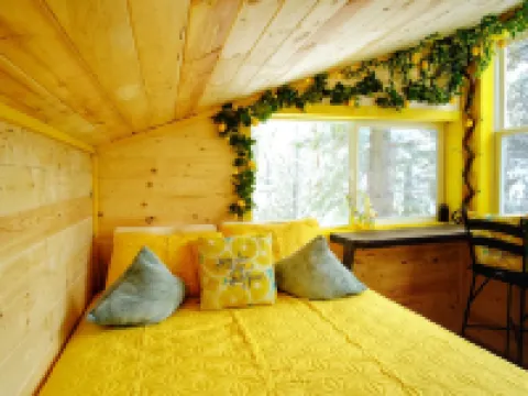 Pet-Friendly and Peaceful  "The Ranch Hand Cabin" + Hot Tub Near Missoula