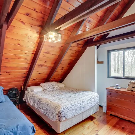 Hunter Mountain Home w/ Game Room: 1 Mi to Skiing!