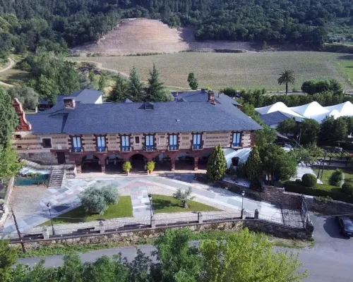 Hotel Monumento Pazo do Castro Hotels in Valdeorras