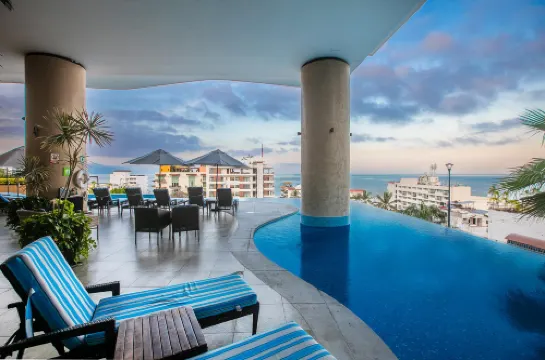 Pinnacle Resorts 180