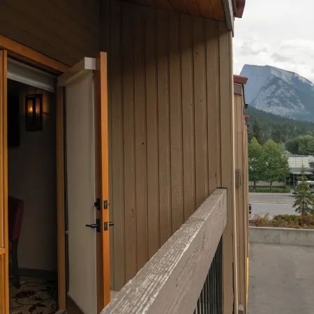 Banff Ptarmigan Inn