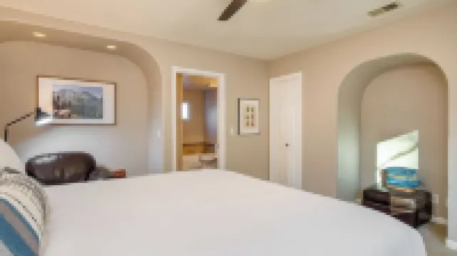 2 Decks Views Firepit Cozy Modern Relaxing Home Blue Spruce by AvantStay