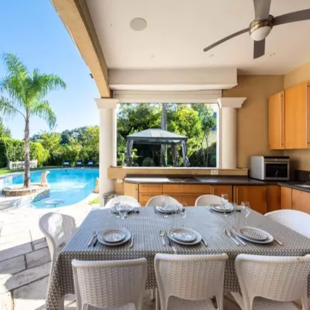 Villa in Cannes with Heated Pool & Jacuzzi