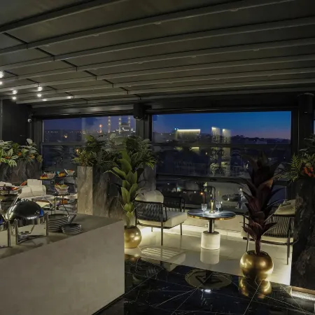 NEW PARK HOTEL