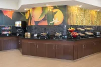 Fairfield Inn & Suites Quincy - breakfast