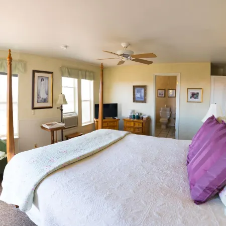 SkyRidge Inn