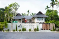 Avita Pool Villa