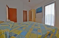 Apartments Josip - Homestays