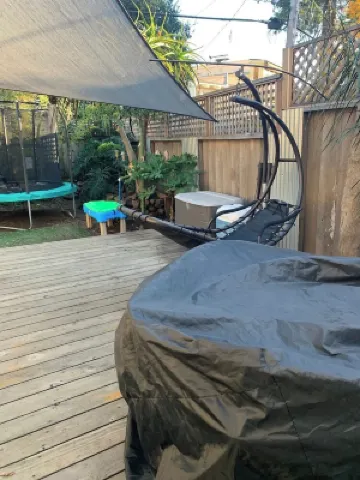 Aptos Beach Retreat • Hot Tub & 5 Min Walk to Sand Hotels in Aptos