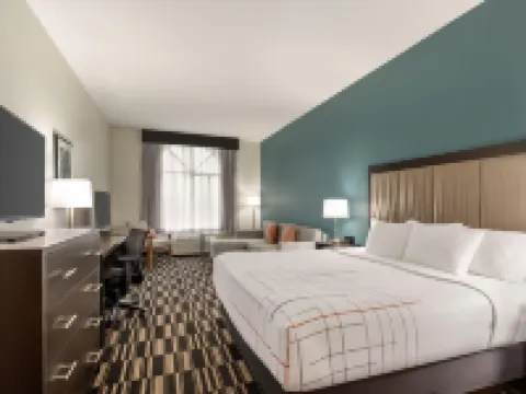 La Quinta Inn & Suites by Wyndham Fairfield - Napa Valley フェアフィールドのホテル