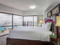 أستون آت إكزاكاتيف سنتر هوتيل Hotels near قصر لولاني