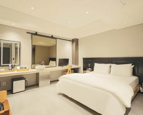 Cherish Boutique Hotel Hotels near Wolbae Station