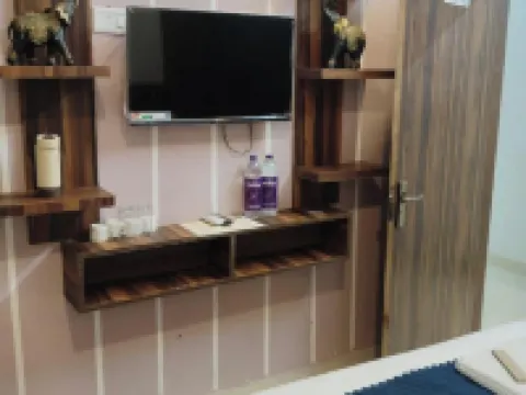 Tirupati Balaji Inn Bageshwar Dham Hotels in Chhatarpur